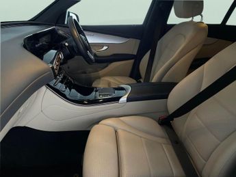 Mercedes-Benz EQC EQC 400 80kWh Sport 4MATIC (408 ps) - HEATED LEATHER - MIRROR PA