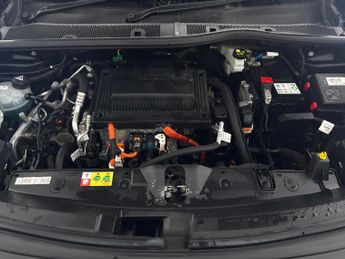 Peugeot E-2008 50kWh GT (7kW Charger) (136 ps) - BLIND SPOT ASSIST - LANE DEPAR