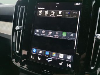 Volvo XC40 1.5h T4 Recharge 10.7kWh Plus Plug-in (211 ps) - KEYLESS ENTRY