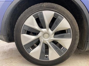 Tesla Model Y (Dual Motor) Long Range 4WDE (384 bhp) - HEATED STEERING