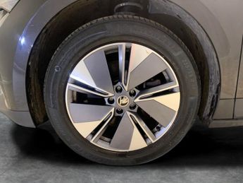 Skoda Enyaq 82kWh 80 Loft (204 ps) - DRIVE PACK - WIFI - BLUETOOTH