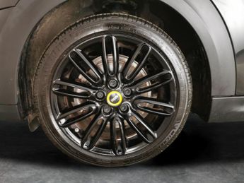 Mini Electric Hatch Cooper SE 32.6kWh Level 2 (184 ps) - NAV - INTERIOR LIGHT PACK