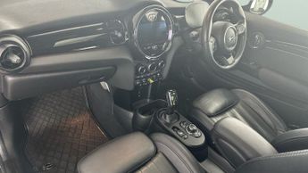 Mini Electric Hatch Cooper SE 32.6kWh Level 3 (184 ps) - HEATED SEATS - INTERIOR LIG