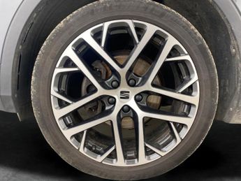 Seat Tarraco 2.0 TDI XCELLENCE Lux DSG (150 ps) - LED - REVERSE CAM - NAV