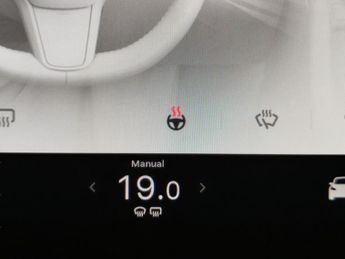 Tesla Model Y SUV RWD (346 ps) - HEATED STEERING - BLIND SPOT ASSIST - WIFI