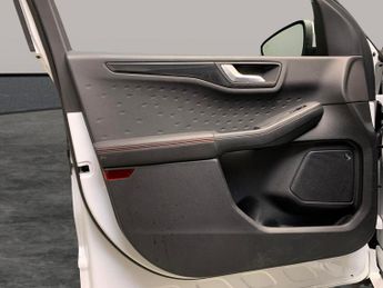 Ford Kuga 1.5 EcoBlue ST-Line First Edition (120 ps) - NAV - FORD SYNC3