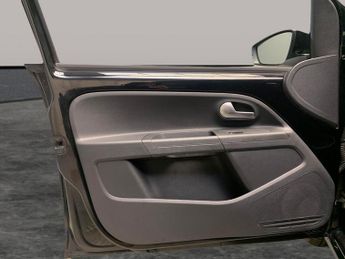 Seat Mii 36.8kWh (83 ps) - SD CARD MEDIA INPUT - PARK SENSORS