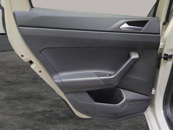 Volkswagen Polo 1.0 TSI R-Line DSG (95 ps) - DIGITAL DASH - PADDLE SHIFT - PARK 