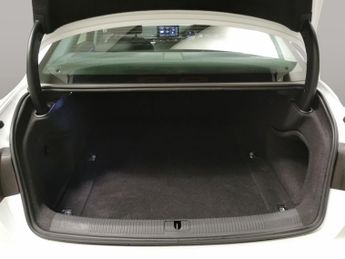 Audi A4 35 TFSI Technik S Tronic [Comfort+Sound] - REVERSE CAM - HEATED 