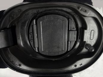 Land Rover Range Rover Evoque 1.5 P300e 12.2kWh R-Dynamic S Plug-in 4WD (309 ps) - LANE DEPART