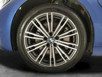 BMW 3 Series 2.0 330e 12kWh M Sport Plug-in (292 ps) - LED - NAV - HEATED SEA