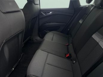 Audi Q4 E-tron 125kW 35 55kWh Sport [C+S] - CARPLAY - LED - REVERSE CAM