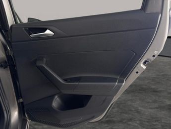 Volkswagen Polo 1.0 TSI Match DSG (95 ps) - AIR CON - AUTO HEADLIGHTS - PRIVACY 