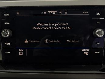 Volkswagen Polo 1.0 TSI Match DSG (95 ps) - AIR CON - AUTO HEADLIGHTS - PRIVACY 