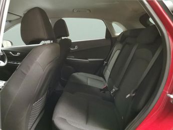 Hyundai Kona 39kWh Premium (10.5kW Charger) (136 ps) - HEATED SEATS - HEATED 