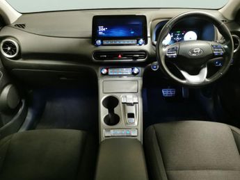 Hyundai Kona 39kWh Premium (10.5kW Charger) (136 ps) - HEATED SEATS - HEATED 