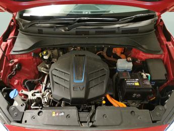 Hyundai Kona 39kWh Premium (10.5kW Charger) (136 ps) - HEATED SEATS - HEATED 