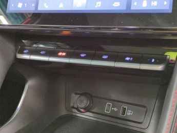 MG MG ZS 72.6kWh Trophy Long Range (156 ps) - CARPLAY - KEYLESS ENTRY - L