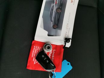 Cupra Leon 1.5 eTSI EVO V1 DSG (150 ps) - REVERSE CAM - NAV - HEATED STEERI