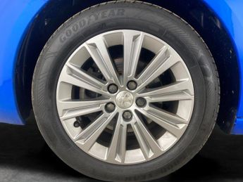 Peugeot 308 SW 1.5 BlueHDi Allure EAT 8 Spd (130 ps) - PARK SENSORS - CLIMATE C