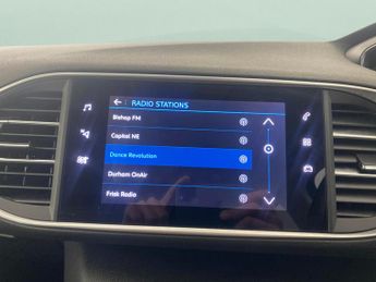 Peugeot 308 SW 1.5 BlueHDi Allure EAT 8 Spd (130 ps) - PARK SENSORS - CLIMATE C