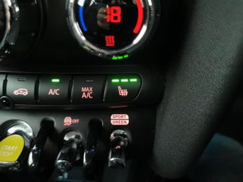 Mini Electric Hatch Cooper SE 32.6kWh Level 2 (184 ps) - NAV - INTERIOR LIGHT PACK