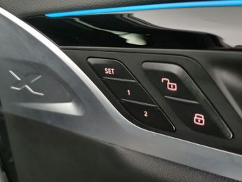 BMW iX3 80kWh Premier Edition Pro (286 ps) - SURROUND VIEW - DRIVING ASS