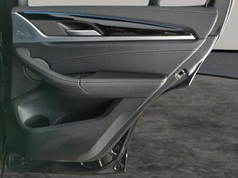 BMW iX3 80kWh Premier Edition Pro (286 ps) - SURROUND VIEW - DRIVING ASS