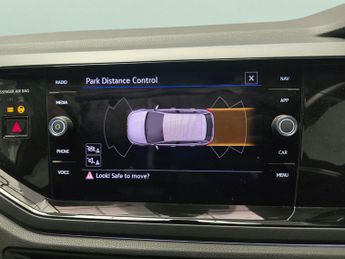 Volkswagen Polo 1.0 TSI R-Line DSG (95 ps) - DIGITAL DASH - PADDLE SHIFT - PARK 