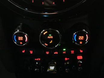 Mini Electric Hatch Cooper SE 32.6kWh Level 2 (184 ps) - CARPLAY - LED - REVERSE CAM