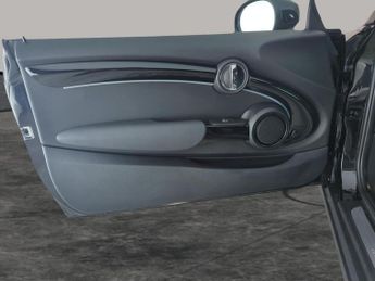 Mini Electric Hatch Cooper SE 32.6kWh Level 2 (184 ps) - CARPLAY - LED - REVERSE CAM