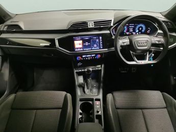 Audi Q3 1.5 TFSI CoD 35 Black Edition S Tronic (150 ps) - BLUETOOTH - CR