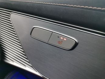 Mercedes-Benz EQC EQC 400 80kWh Sport 4MATIC (408 ps) - COMFORT PACK - BLIND SPOT 