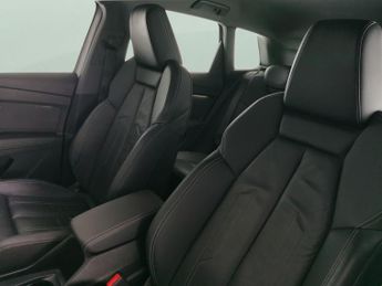 Audi Q4 E-tron 40 Sport 82kWh (204 ps) - LED - REVERSE CAM - HEATED LEATHER