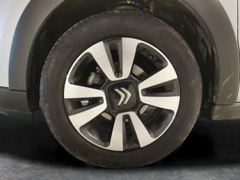 Citroen C3 1.2 PureTech PLUS EAT6 (110 ps) - AIR CON - PARK SENSORS
