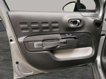 Citroen C3 1.2 PureTech PLUS EAT6 (110 ps) - AIR CON - PARK SENSORS