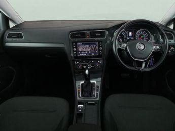 Volkswagen E-golf 35.8kWh e-Golf (136 ps) - USB AUDIO - SPLIT FOLDING REAR SEATS -