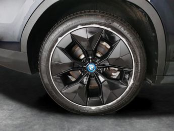 BMW iX3 80kWh Premier Edition Pro (286 ps) - SURROUND VIEW - DRIVING ASS