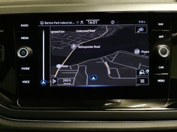 Volkswagen Polo 1.0 TSI R-Line DSG (95 ps) - DIGITAL DASH - PADDLE SHIFT - PARK 