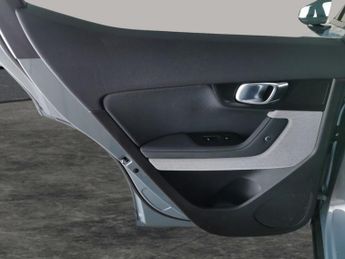 Polestar Polestar 2 Single Motor 69kWh Standard Range Fastback FWD (231 ps) - HEATED