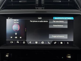 Jaguar F-PACE 2.0 D180 Chequered Flag AWD (180 ps) - MERIDIAN AUDIO - REVERSE 