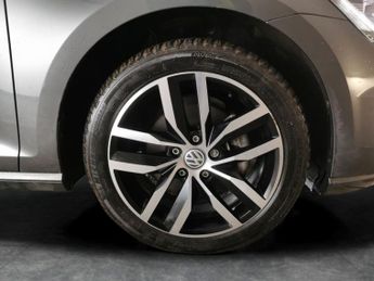 Volkswagen E-golf 35.8kWh e-Golf (136 ps) - LED - BLUETOOTH - PARK SENSORS