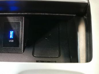 Hyundai Kona 39kWh Premium (10.5kW Charger) (136 ps) - HEATED LEATHER - HEATE