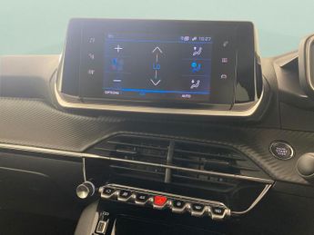 Peugeot 208 1.2 PureTech Allure Premium + EAT (130 ps) - NAV - BLUETOOTH - C