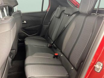 Peugeot 208 1.2 PureTech Allure Premium + EAT (130 ps) - NAV - BLUETOOTH - C