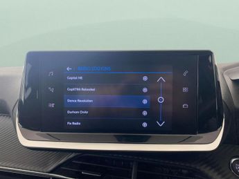 Peugeot 208 1.2 PureTech Allure Premium + EAT (130 ps) - NAV - BLUETOOTH - C