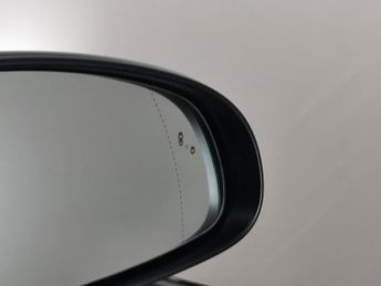 Hyundai Kona 39kWh Premium (10.5kW Charger) (136 ps) - KEYLESS ENTRY - LED - 