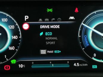 Hyundai Kona 39kWh Premium (10.5kW Charger) (136 ps) - KEYLESS ENTRY - LED - 