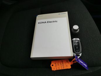 Hyundai Kona 39kWh Premium (10.5kW Charger) (136 ps) - KEYLESS ENTRY - LED - 