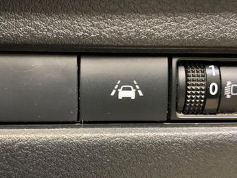 Nissan Qashqai 1.5 h e-POWER Acenta Premium (190 ps) - LANE DEPARTURE  - BLUETO